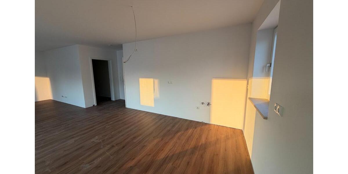 Etagenwohnung Dingolfing - 3.5 Zimmer, 99 m&sup2;, 1.150&euro; | Angebot:25860462
