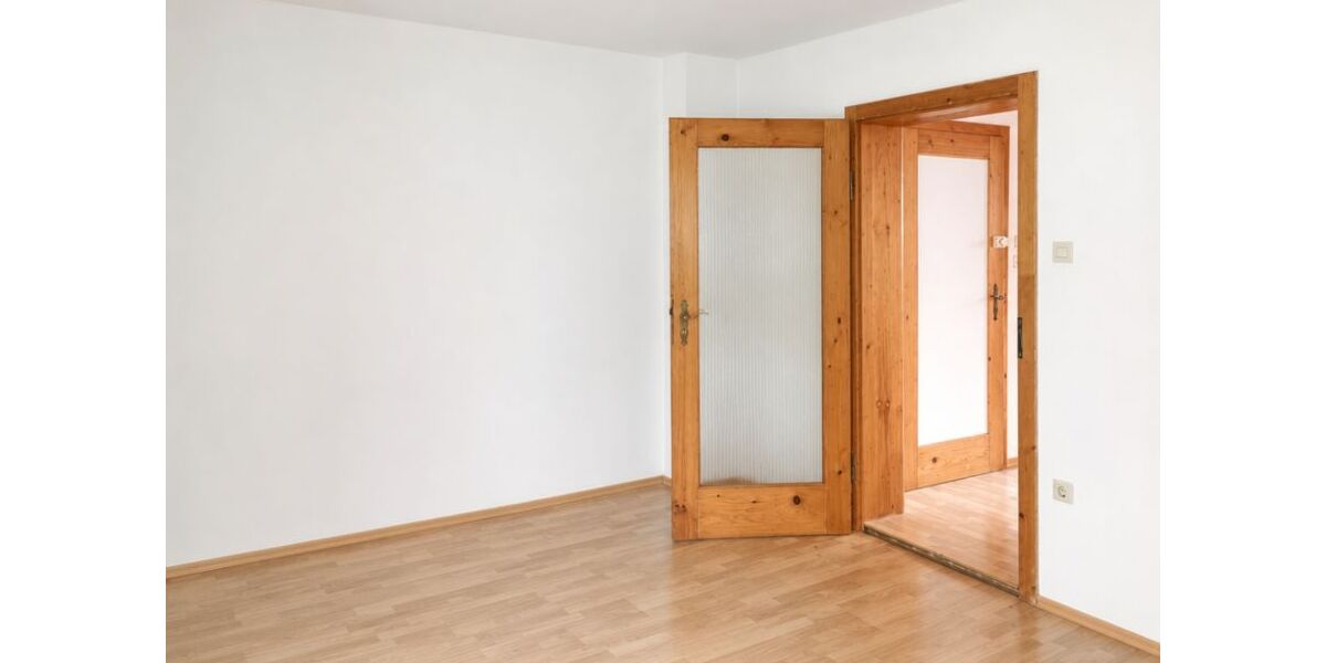 Provisionsfrei* Zentrale 3-Zimmerwohnung in solider Wohnanlage mit Balkon und Garage - Etagenwohnung Landshut Auloh | Angebot:26988349