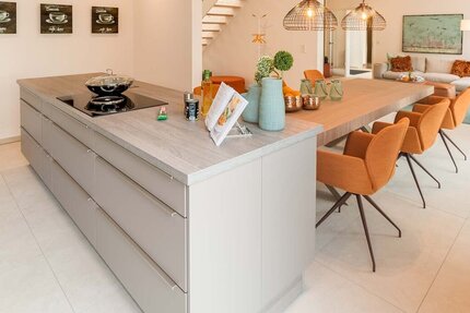 City Villa 6: Vielseitiges Wohnen auf zwei Ebenen - Haus Adlkofen | Angebot:27459178