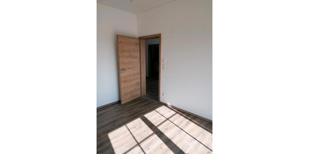 Etagenwohnung Loiching - 3 Zimmer, 75 m&sup2;, 1.250&euro; | Angebot:25542951