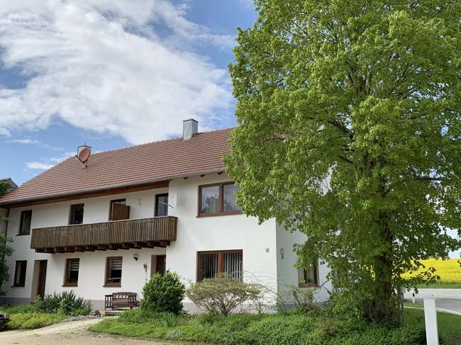 Etagenwohnung Neufahrn in Niederbayern - 4 Zimmer, 116 m&sup2;, 990&euro; | Angebot:25270967