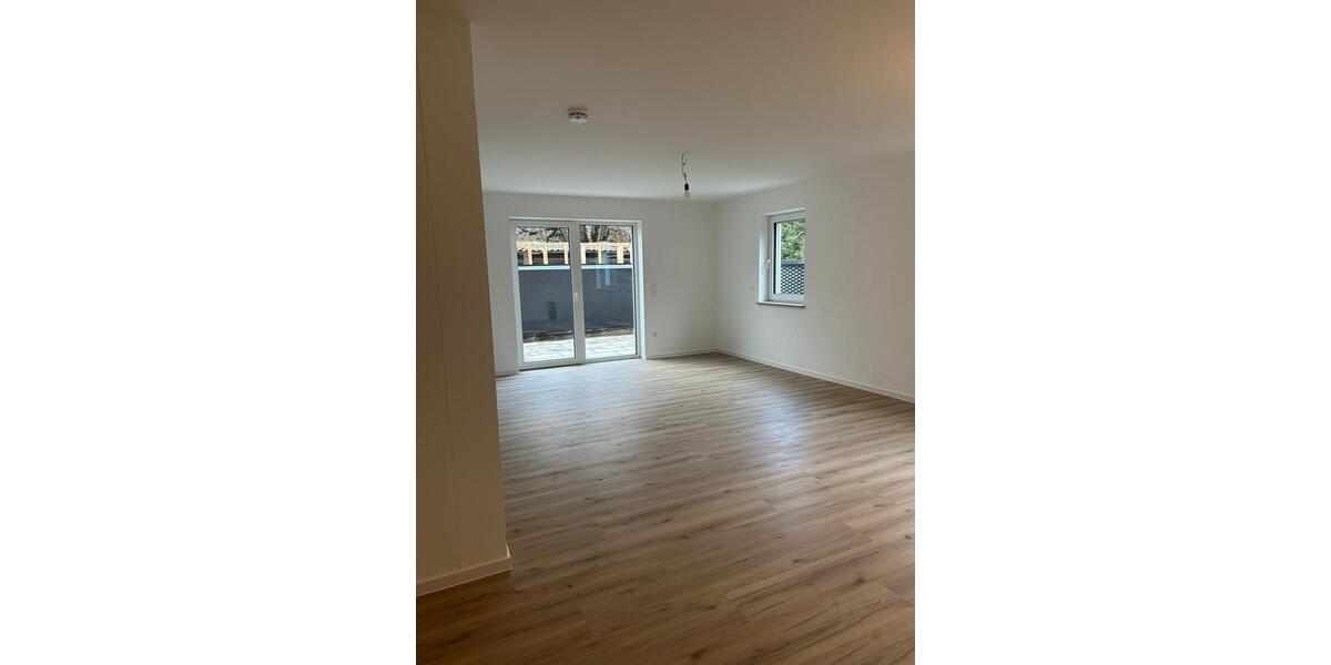 Erdgeschoßwohnung Essenbach - 2 Zimmer, 57 m&sup2;, 995&euro; | Angebot:25857660