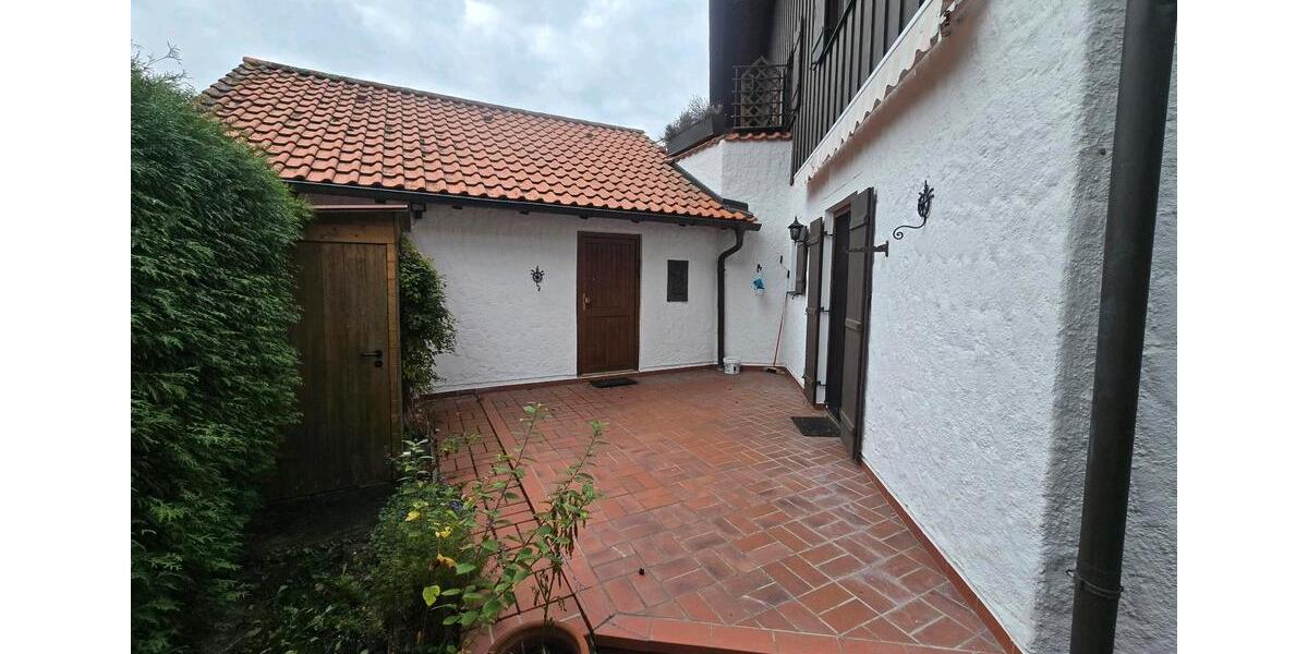 Erdgeschoßwohnung Dingolfing - 4 Zimmer, 105 m&sup2;, 900&euro; | Angebot:27616861