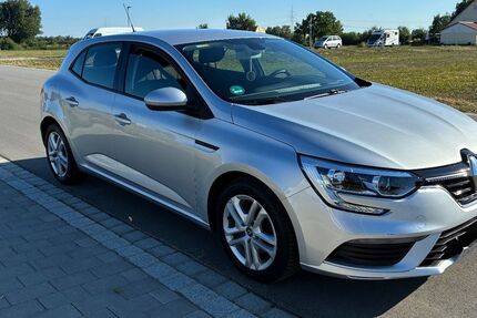 Renault Megane 77.600 km 9.850 &euro; Eitting / Gaden 85462