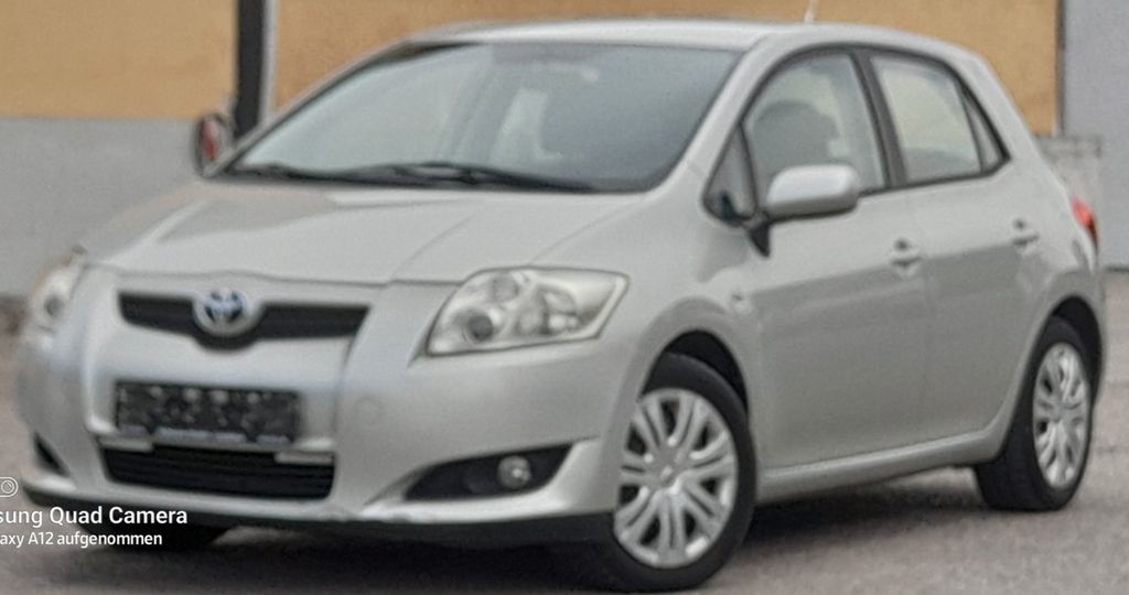 Toyota Auris 178.000 km 4.500 &euro; Altdorf 84032