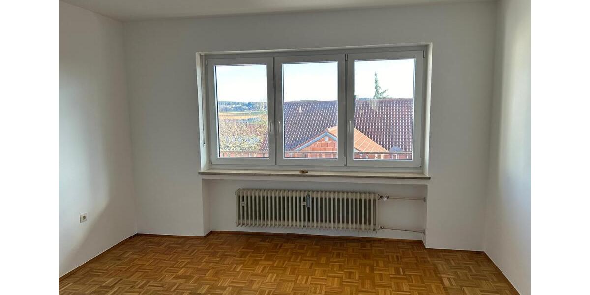 Etagenwohnung Mallersdorf-Pfaffenberg Pfaffenberg - 4 Zimmer, 80 m&sup2;, 700&euro; | Angebot:25968180