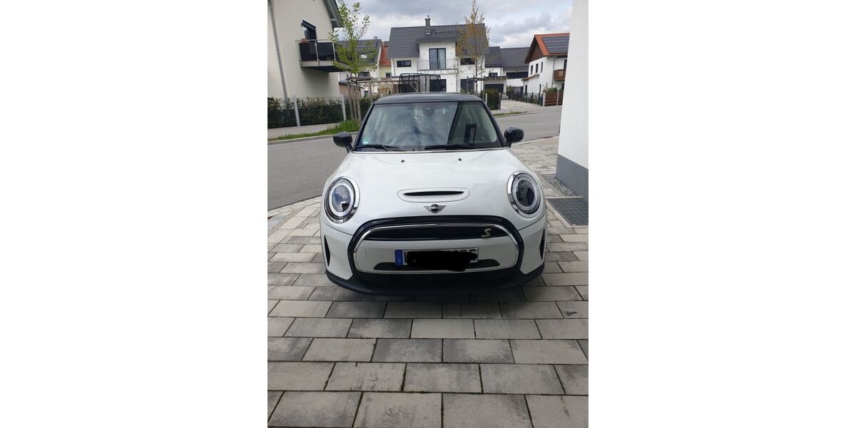 Mini Cooper SE 25.000 km 18.700 &euro; Landshut 84036