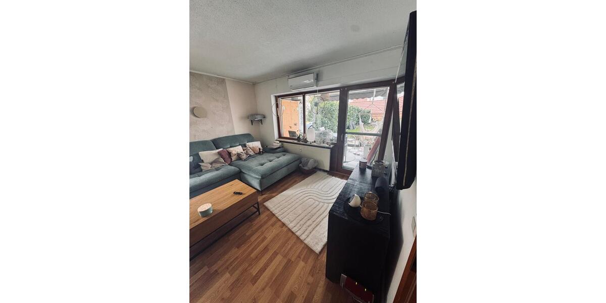 Hochparterre Landshut - 2.5 Zimmer, 61 m&sup2;, 1.150&euro; | Angebot:25989118