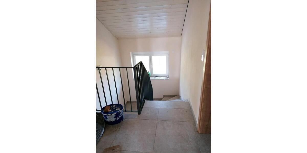 Etagenwohnung Loiching - 3 Zimmer, 75 m&sup2;, 1.250&euro; | Angebot:25542951