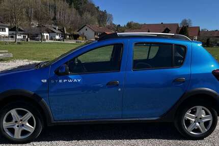 Dacia Sandero 117.000 km 6.900 &euro; Buch a.Erlbach 84172