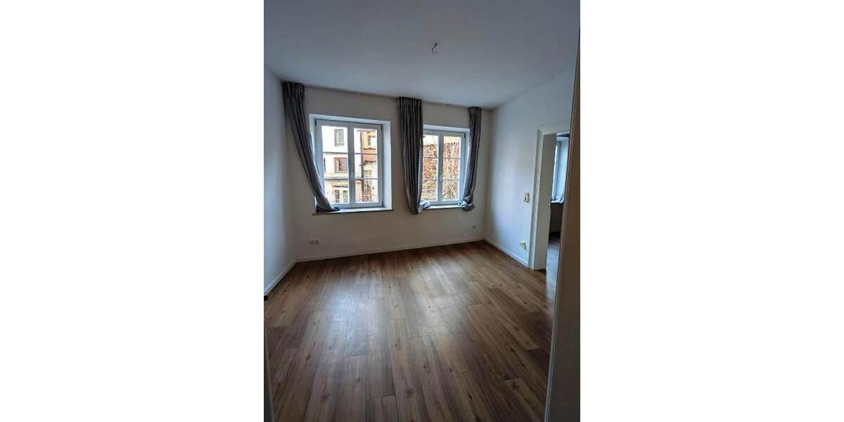 Etagenwohnung Landshut - 3 Zimmer, 78 m&sup2;, 1.210&euro; | Angebot:26014397