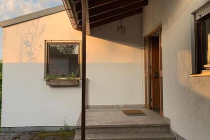 Haus Kumhausen - 7 Zimmer, 190 m&sup2;, 2.000&euro; | Angebot:25977749