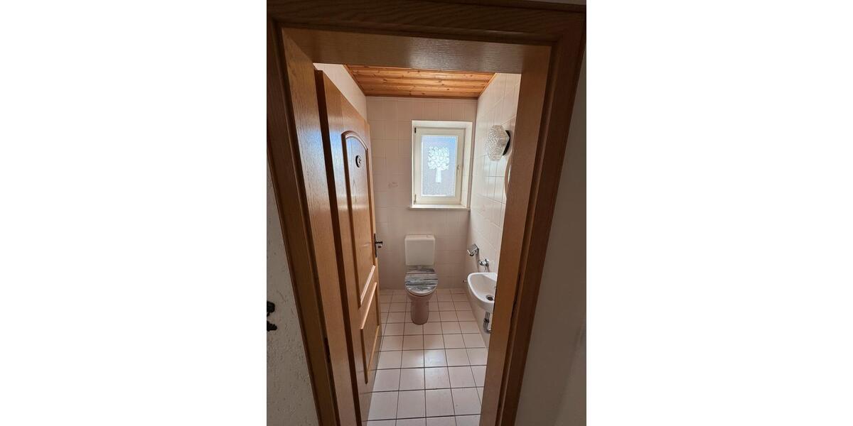 Einfamilienhaus Langenpreising - 9 Zimmer, 239 m&sup2;, 750.000&euro; | Angebot:26888142