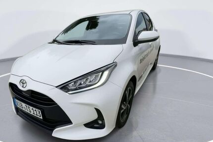 Toyota Yaris 8.500 km 25.501 &euro; Velden 84149