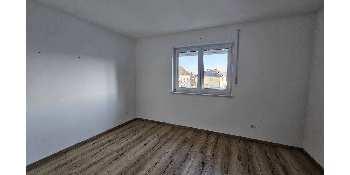 Etagenwohnung Vilsbiburg - 3 Zimmer, 75 m&sup2;, 323.000&euro; | Angebot:25728932