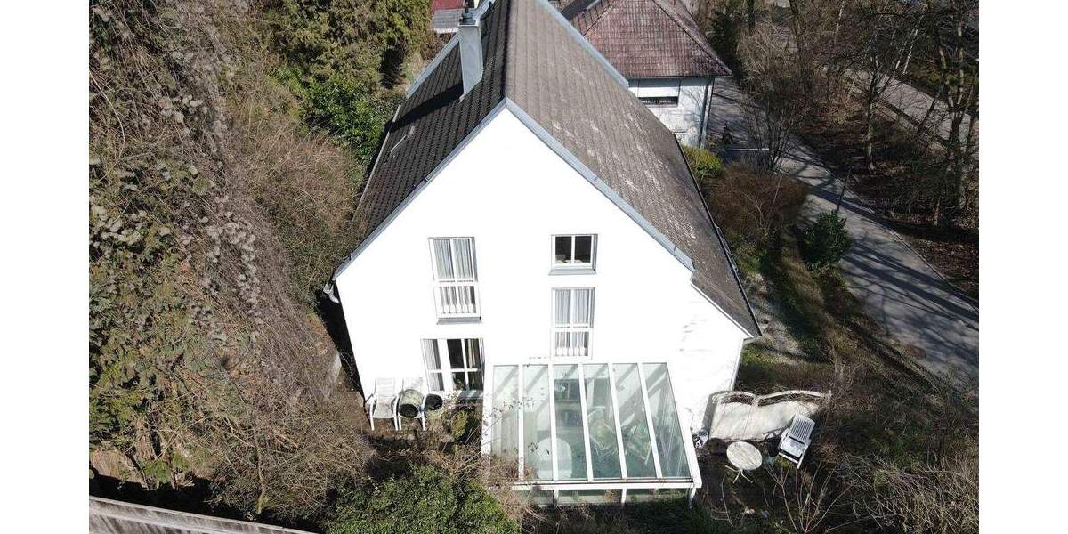 Einfamilienhaus Landshut Achdorf - 7 Zimmer, 182 m&sup2;, 670.000&euro; | Angebot:25669412