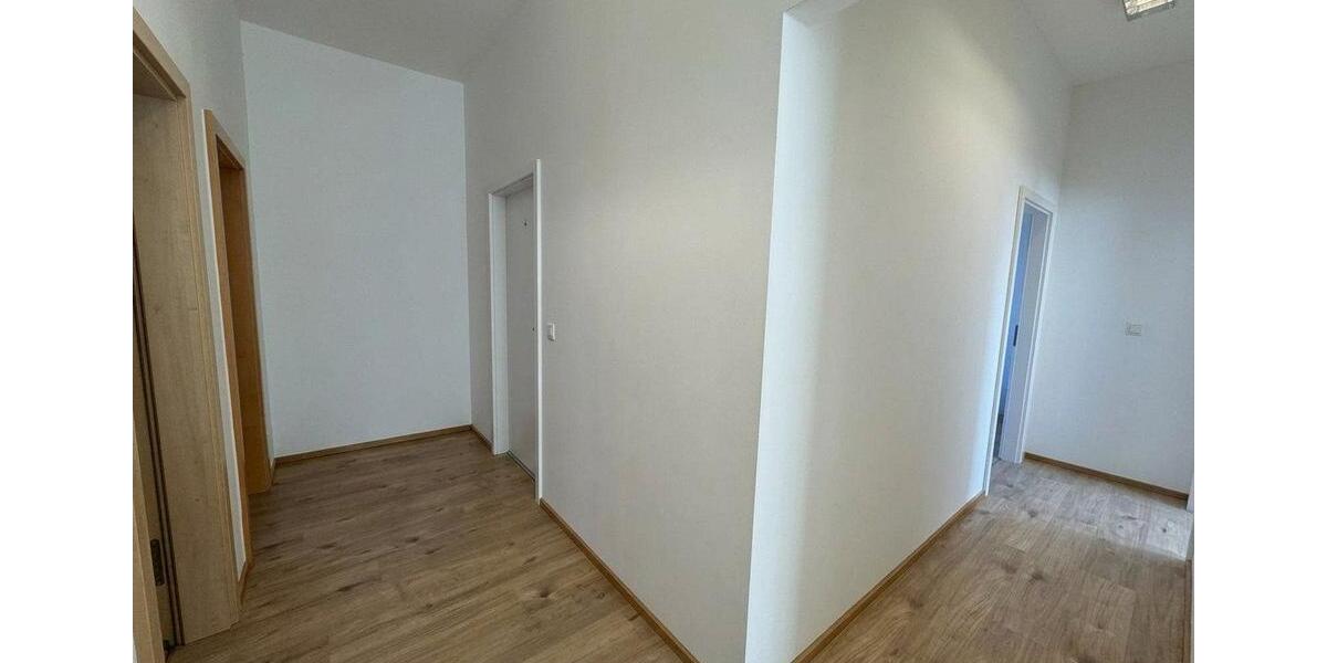 Einfamilienhaus Wildenberg - 9 Zimmer, 135 m&sup2;, 1.490&euro; | Angebot:25378531