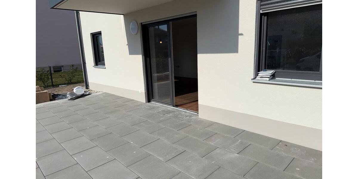 Erdgeschoßwohnung Tiefenbach - 5 Zimmer, 125 m&sup2;, 1.400&euro; | Angebot:25875091