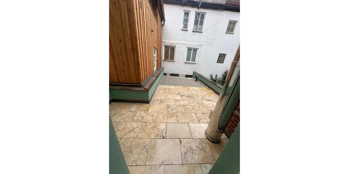 Etagenwohnung Landshut - 2.5 Zimmer, 68 m&sup2;, 1.175&euro; | Angebot:26621745
