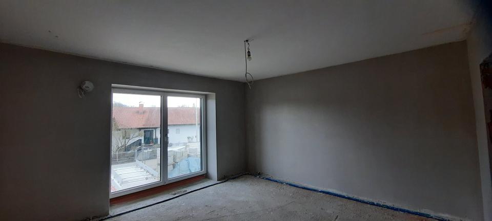 Hochparterre Ergoldsbach Langenhettenbach - 4 Zimmer, 130 m&sup2;, 1.580&euro; | Angebot:25124503