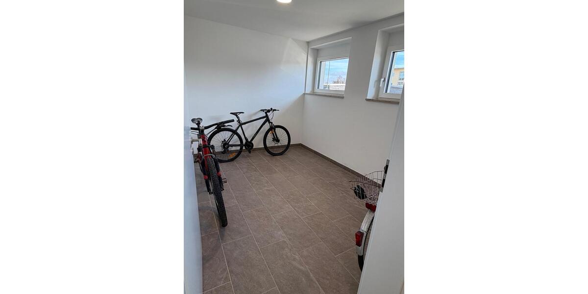 Etagenwohnung Vilsbiburg - 3.5 Zimmer, 104 m&sup2;, 1.120&euro; | Angebot:26000062