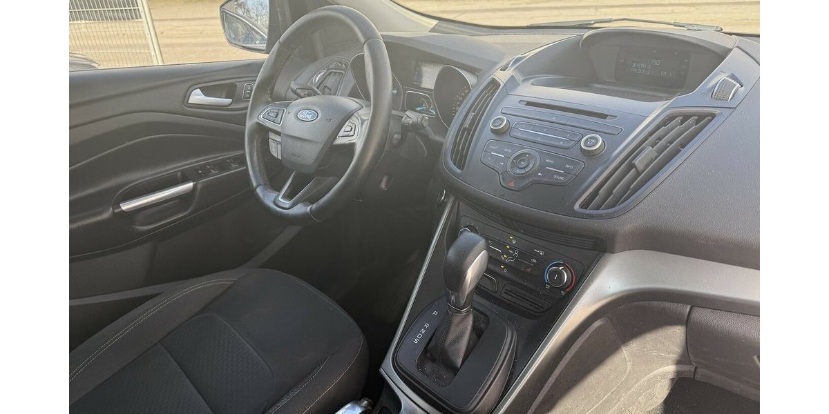 Ford Kuga 2.0 TDCI 4x4 Automatik Sitzheizung Keyless 254.000 km 6.990 &euro; Altdorf 84032