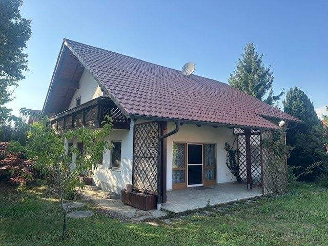 Einfamilienhaus Mengkofen - 7 Zimmer, 162 m&sup2;, 495.000&euro; | Angebot:25685623