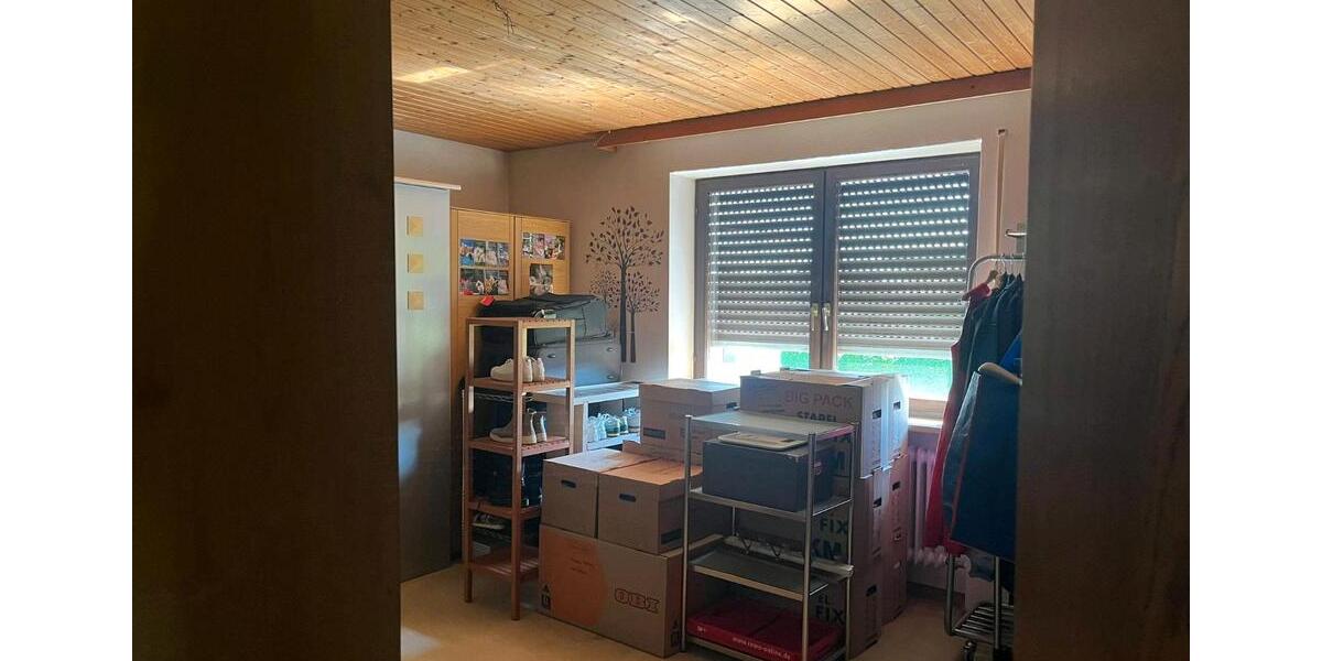 Etagenwohnung Niederaichbach - 4 Zimmer, 140 m&sup2;, 1.300&euro; | Angebot:26630185