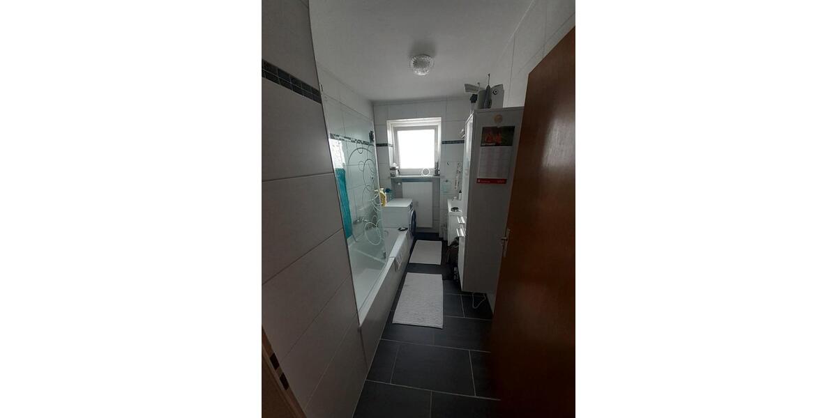 Etagenwohnung Ergolding - 4 Zimmer, 106 m&sup2;, 950&euro; | Angebot:26007890