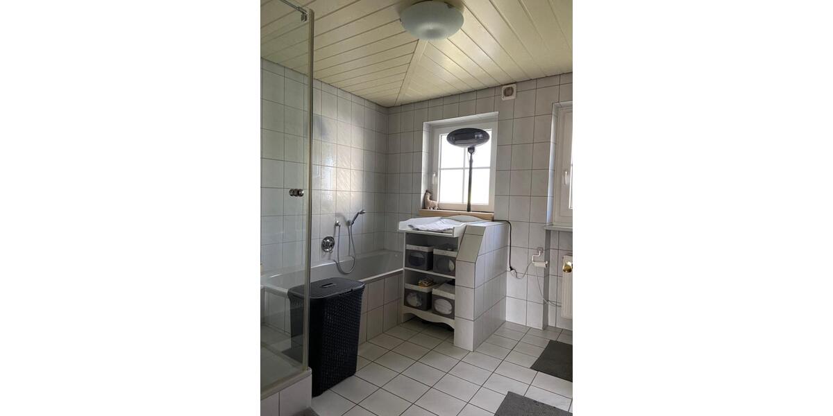 Etagenwohnung Rohr in Niederbayern - 4 Zimmer, 105 m&sup2;, 850&euro; | Angebot:25403370