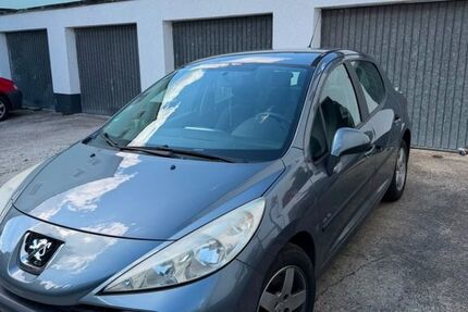 Peugeot 207 167.831 km 2.600 &euro; Landshut 84032