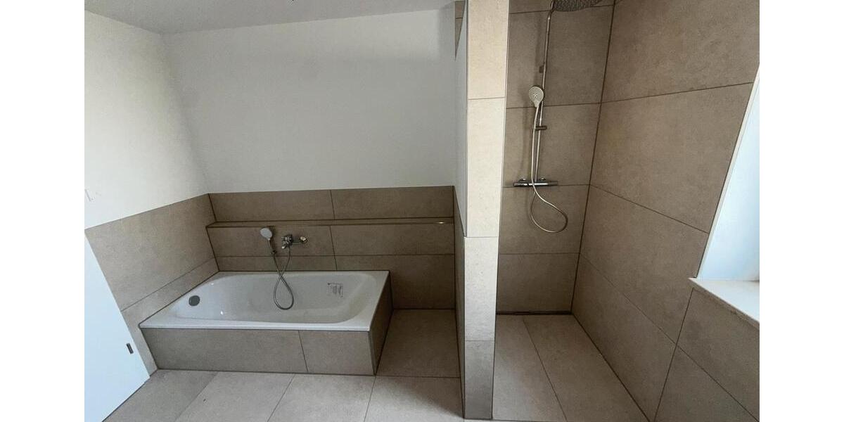 Erdgeschoßwohnung Dingolfing - 5 Zimmer, 125 m&sup2;, 1.400&euro; | Angebot:25887998