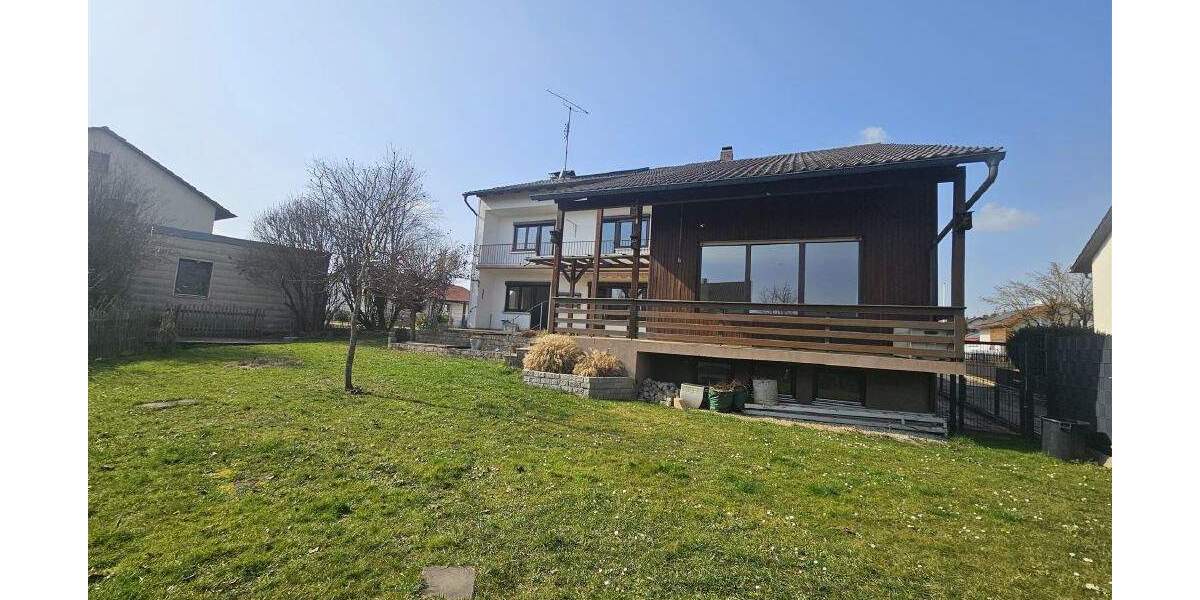 Einfamilienhaus Aham-Loizenkirchen Loizenkirchen - 9 Zimmer, 213 m&sup2;, 435.000&euro; | Angebot:25770490