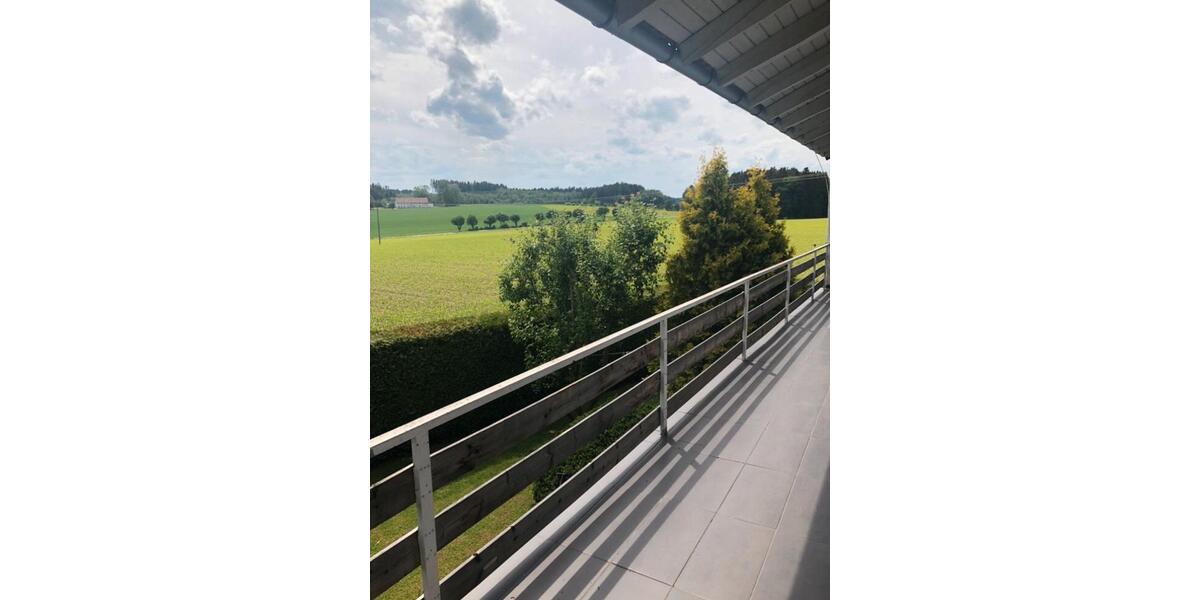 Etagenwohnung Buch am Erlbach - 3 Zimmer, 110 m&sup2;, 1.000&euro; | Angebot:23717411