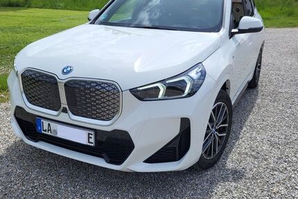 BMW iX1 20.900 km 45.900 &euro; Buch am Erlbach 84172