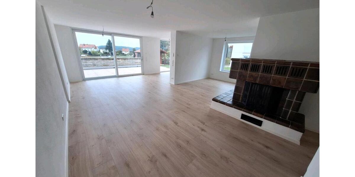 Erdgeschoßwohnung Taufkirchen (Vils) - 5 Zimmer, 165 m&sup2;, 1.950&euro; | Angebot:24363731