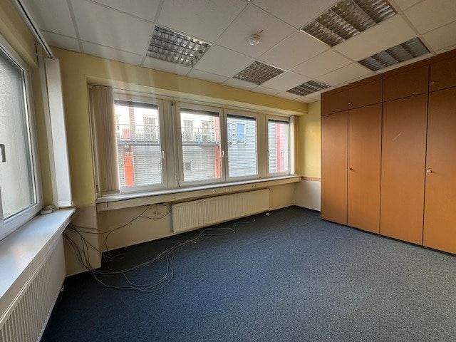 Gewerbeobjekt Landshut Industriegebiet - 1 Zimmer, 158 m&sup2;, 2.800&euro; | Angebot:25687231