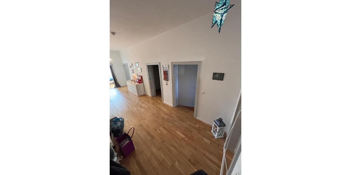 Etagenwohnung Vilsbiburg - 3 Zimmer, 141 m&sup2;, 1.250&euro; | Angebot:24465490