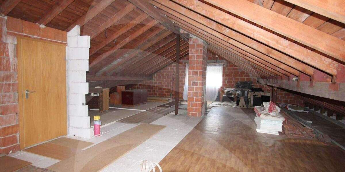 Etagenwohnung Altdorf Pfettrach - 5 Zimmer, 140 m&sup2;, 429.800&euro; | Angebot:25679479