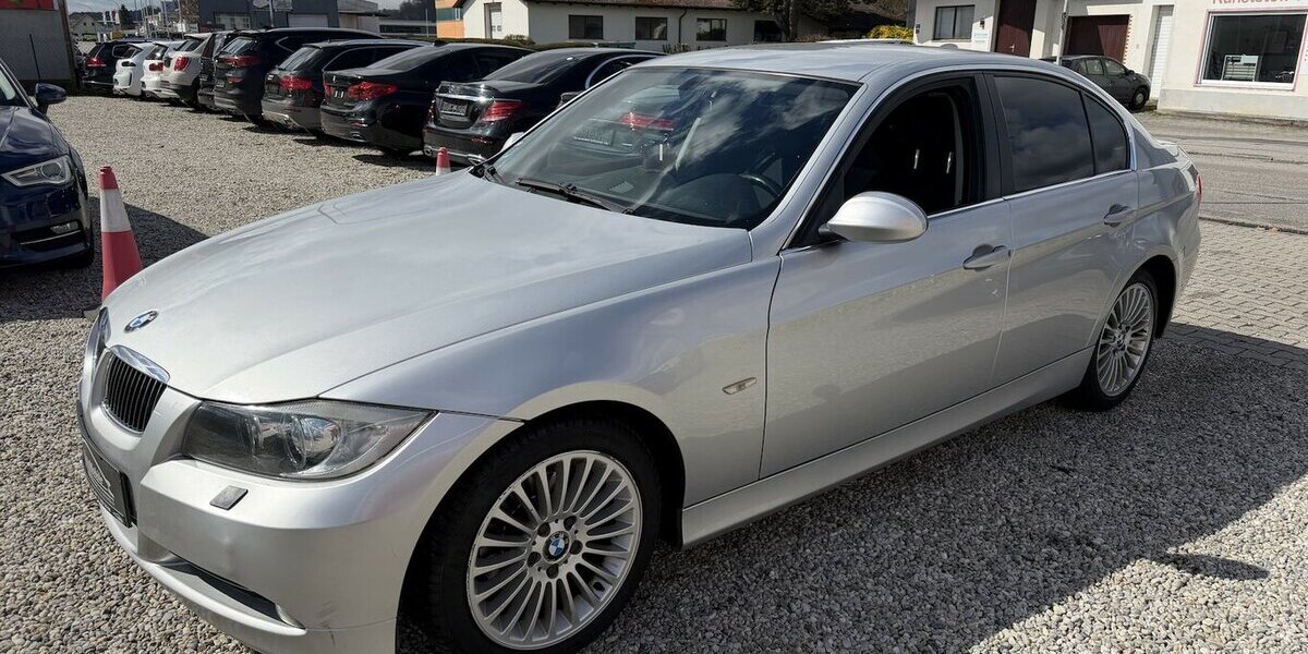 BMW 325i Xenon Navi PDC 282.100 km 2.590 &euro; Altdorf 84032