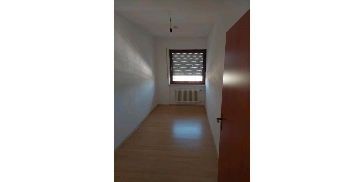 Dachgeschoßwohnung Moosburg an der Isar - 3 Zimmer, 62 m&sup2;, 850&euro; | Angebot:25268766