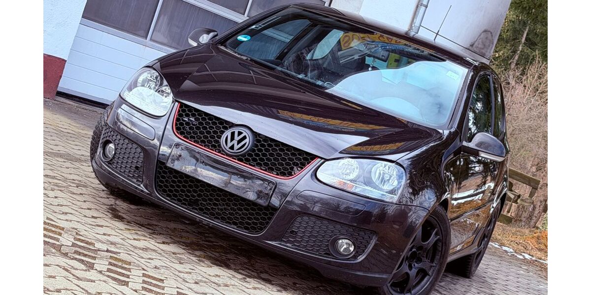 VW Golf 263.000 km 2.499 &euro; Seifriedswörth 84189