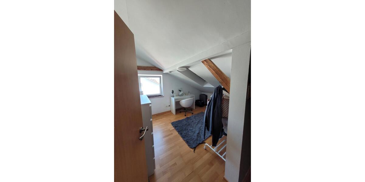 Dachgeschoßwohnung Velden - 2.5 Zimmer, 56 m&sup2;, 610&euro; | Angebot:26521957