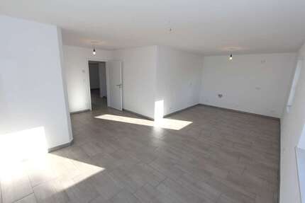 Wohnung Rottenburg an der Laaber - 3 Zimmer, 77 m&sup2;, 740&euro; | Angebot:27041005