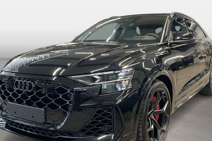 Audi RSQ8 2.500 km 159.980 &euro; Landshut 84030