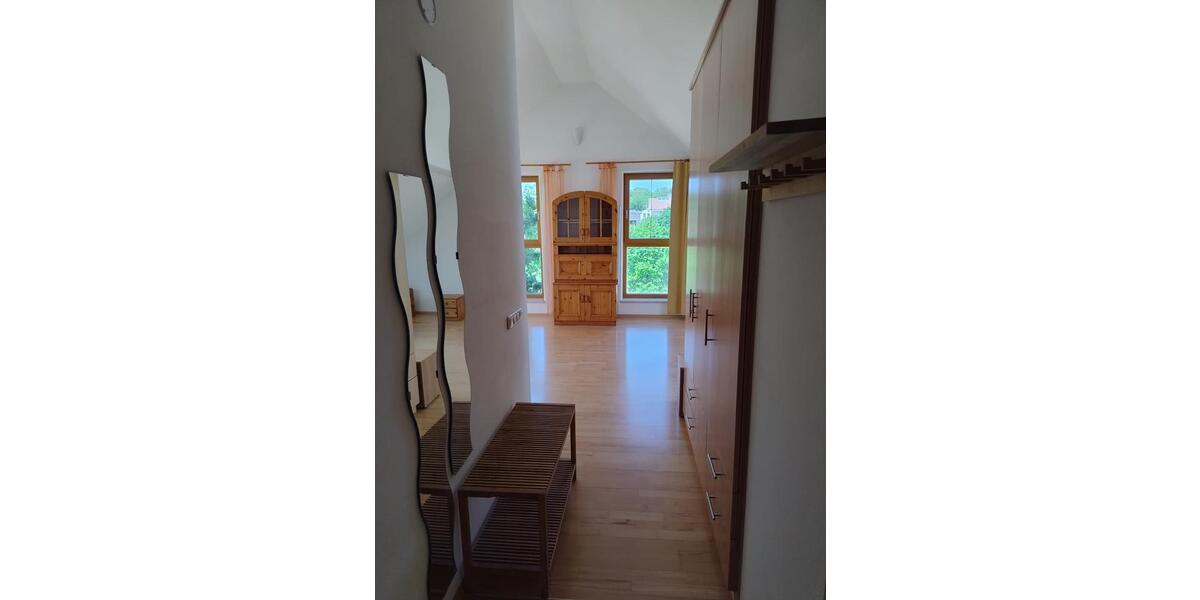 Dachgeschoßwohnung Ergolding - 2 Zimmer, 52 m&sup2;, 710&euro; | Angebot:26619034