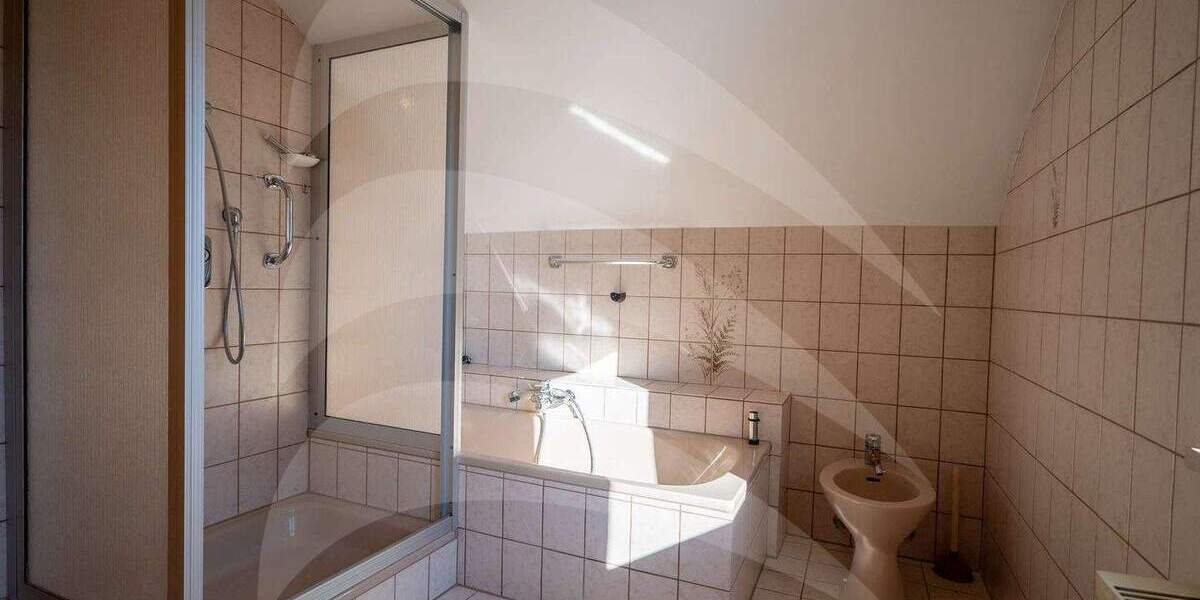 Einfamilienhaus Weihmichl Unterneuhausen - 6 Zimmer, 134 m&sup2;, 549.800&euro; | Angebot:25679480