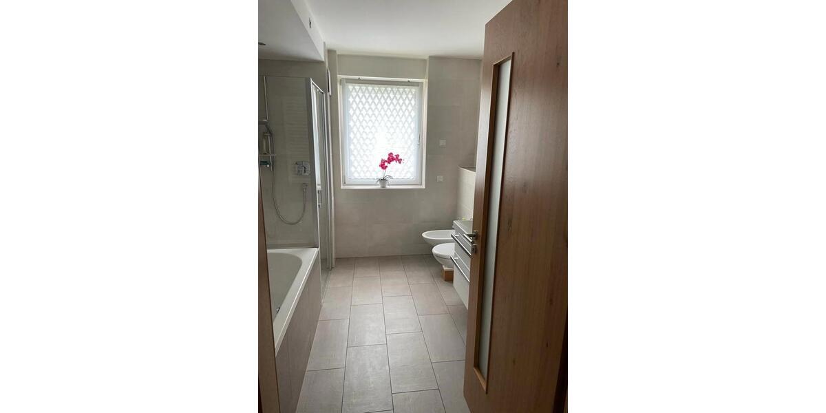 Etagenwohnung Landshut Landshut-West - 3 Zimmer, 79 m&sup2;, 1.380&euro; | Angebot:26412607