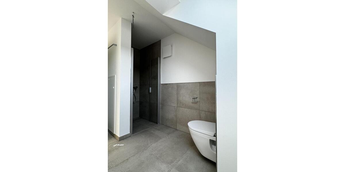 Dachgeschoßwohnung Langenbach - 2 Zimmer, 62 m&sup2;, 1.290&euro; | Angebot:25647235