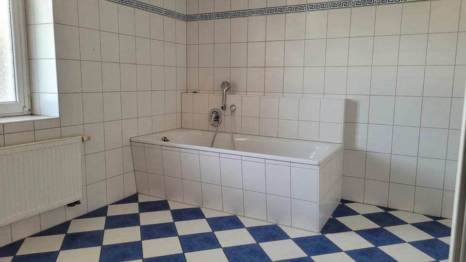 Etagenwohnung Rottenburg an der Laaber - 3 Zimmer, 101 m&sup2;, 740&euro; | Angebot:26649478